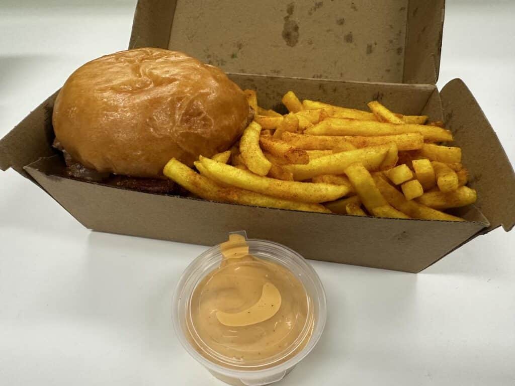 Wizburger with fries and Chipotle Mayo Sauce
