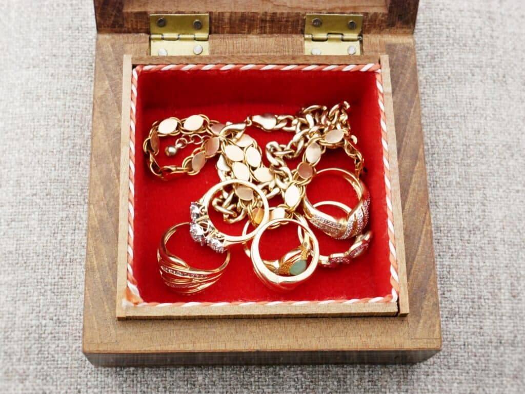 jewelry box with gold jewelry